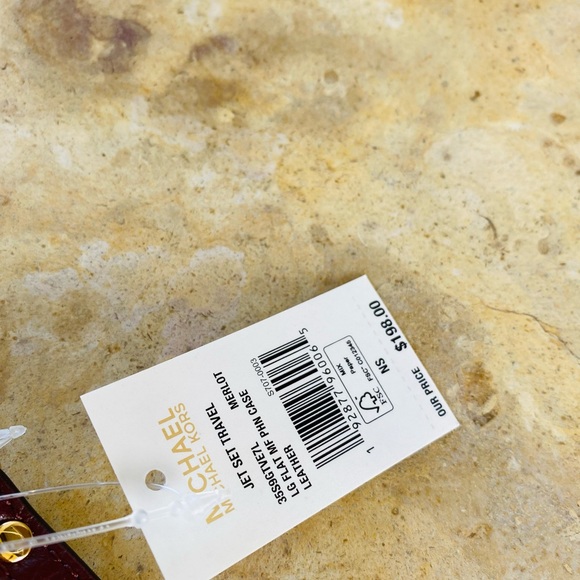 NWT - Picture 8 of 8